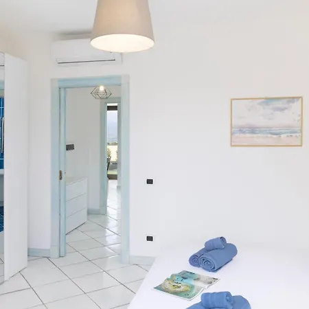 Appartamento Attico Vista Mare - Free Wifi