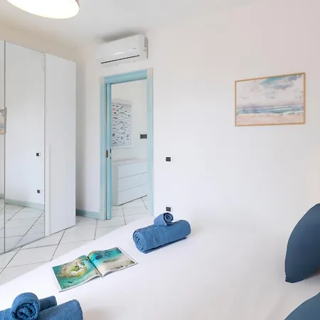 Attico Vista Mare - Free Wifi Appartamento