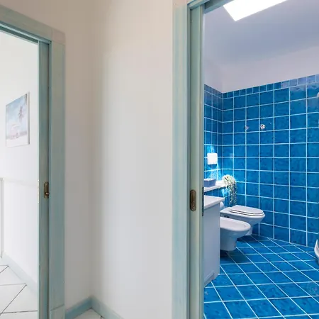 Appartamento Attico Vista Mare - Free Wifi